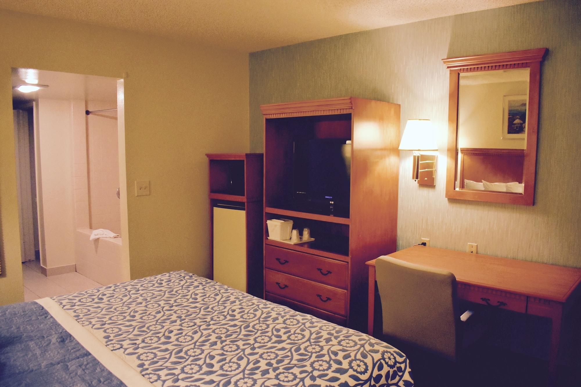 Days Inn By Wyndham Anaheim Near The Park Eksteriør billede